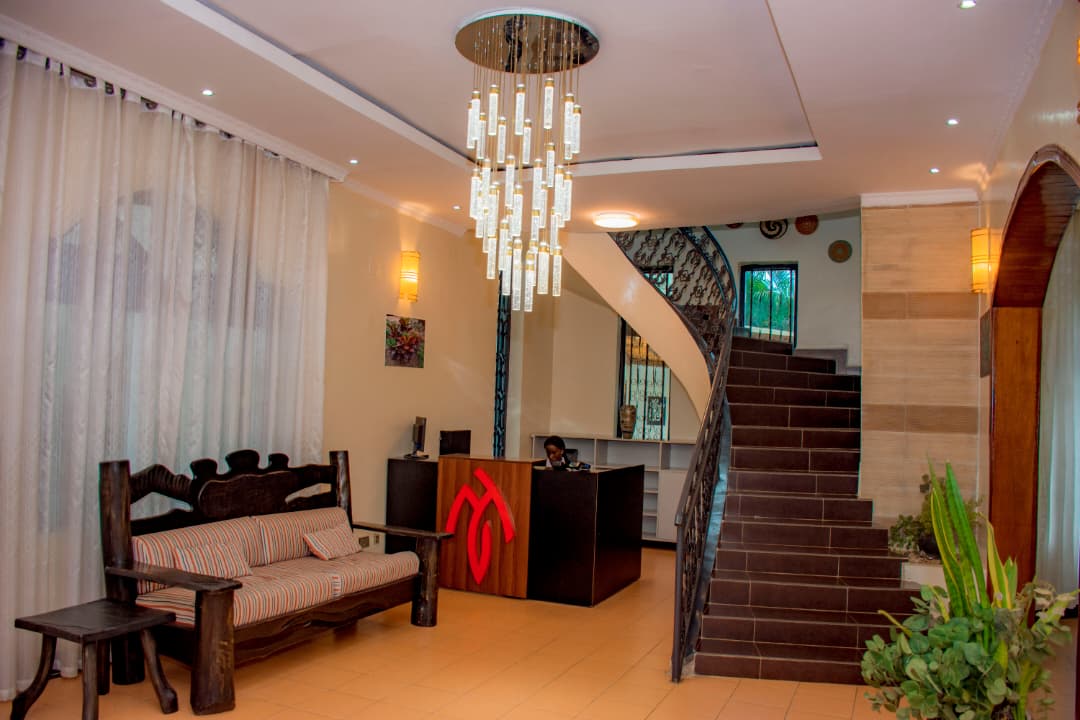 Rena Hotel Lobby